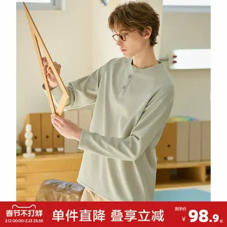 唐狮2026春季新款男圆领长袖T恤半开胸浅杏色肌理感面料简约风图片