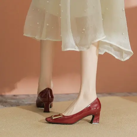 方头粗跟高跟鞋女2024年新款女神范配裙子单鞋温柔风中跟通勤单鞋商品大图