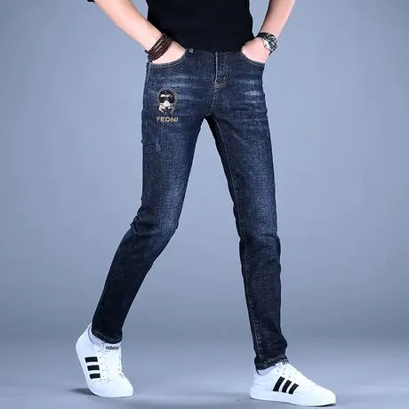 男士刺绣烫钻潮牌牛仔裤男款高档弹力百搭修身小脚韩版休闲裤子男图片