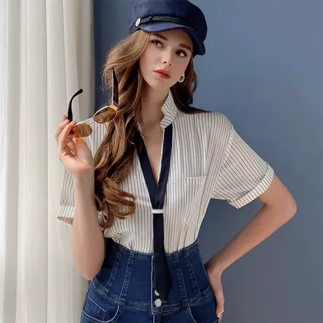 粉红大布娃娃短袖衬衫女夏2021新款条纹慵懒风直筒显瘦衬衣上衣商品大图