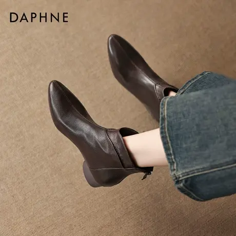 达芙妮尖头短靴2026新款秋冬季加绒棕色瘦瘦靴子女款女靴马丁皮靴图片