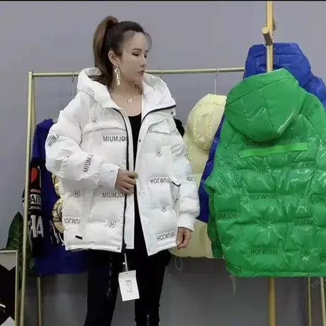 亮面免洗连帽羽绒棉服女2023年冬季新款时尚洋气字母印花棉衣外套商品大图