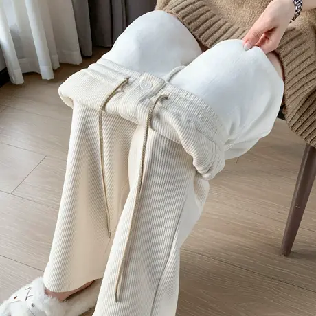 米白色灯芯绒休闲阔腿裤女松紧高腰2023冬季新款加厚加绒条绒长裤图片