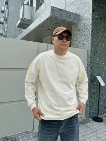 DAEVU秋新款杏色落肩微阔潮胖子加肥加大码男款圆领长袖T恤图片