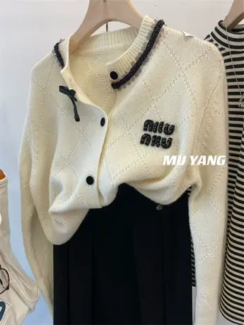 温柔香香风 韩国秋冬 菱形 珠片钉珠羊毛开衫毛衣洋气百搭外套女商品大图