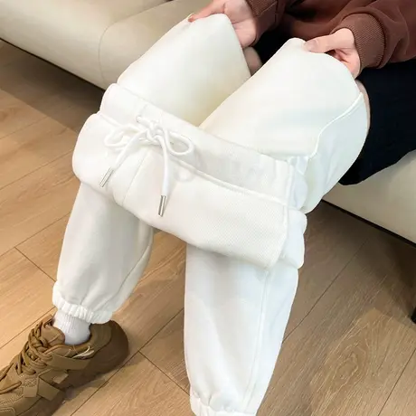 白色羊羔绒运动裤女冬季新款宽松束脚棉裤休闲保暖加绒加厚卫裤子图片