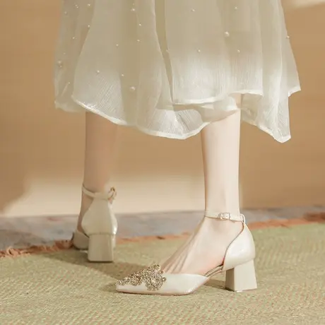 高跟鞋女粗跟2024年新款尖头水钻一字带绸缎秀禾婚纱两穿伴娘单鞋图片