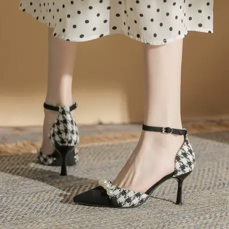 黑色一字带高跟鞋女2023春季新款尖头中空珍珠拼色小香风细跟单鞋商品大图