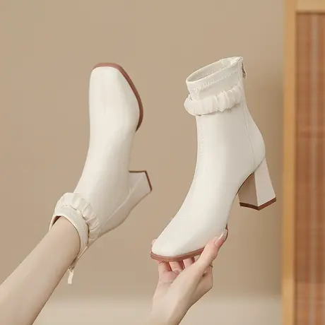 粗跟短靴女2023新款秋冬加绒方头高跟瘦瘦靴搭扣显瘦方跟气质靴子图片