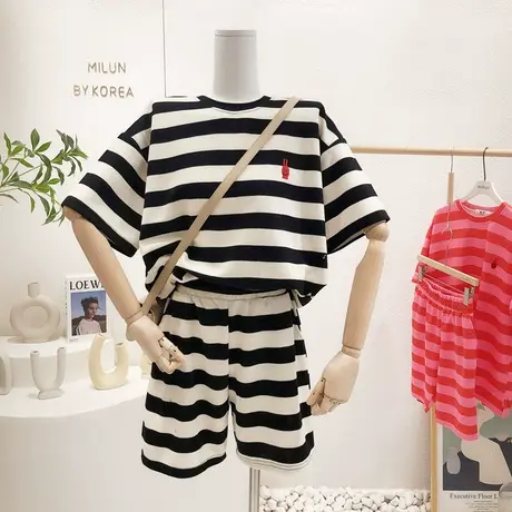 2022夏季新款韩国东大门短袖T恤两件套高腰短裤套装运动休闲大码图片