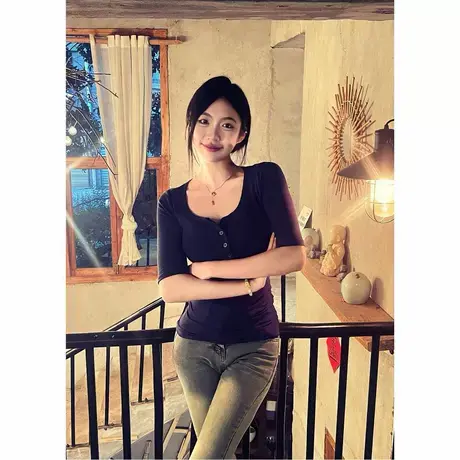 早秋韩版修身紧身显瘦性感U领低胸短袖T恤女显胸大上衣V领打底衫商品大图