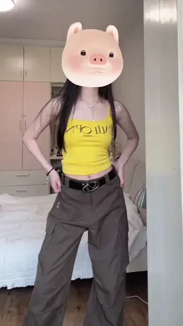 美式辣妹吊带背心女2024新款夏季复古街头修身显瘦黄色短款上衣潮商品大图