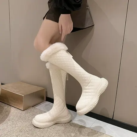 网红时装中筒靴女2024秋季新款米白显瘦皮面加绒防滑保暖平底靴图片