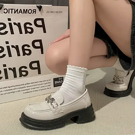 黑色厚底赫本风甜酷小皮鞋女2023夏天新款英伦风松糕底玛丽珍单鞋图片