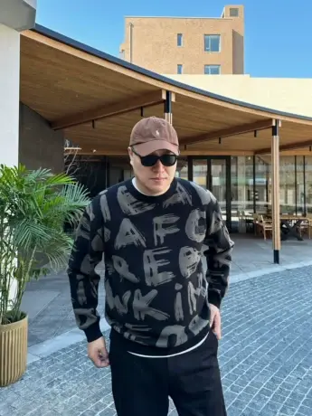 DAEVU冬款宽松廓版字母潮胖子加肥加大码男士长袖圆领毛衣针织衫商品大图