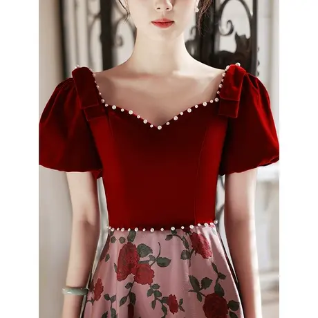 敬酒服新娘2023新款订婚礼服女夏季红色连衣裙高级感法式玫瑰骑士商品大图