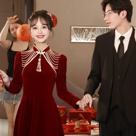 敬酒服2023新款新娘旗袍冬季长袖订婚礼服女红色丝绒结婚高级感商品大图