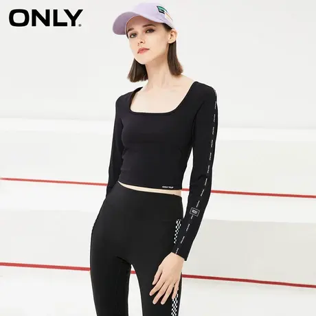 【上新】ONLY奥莱夏季运动风修身方领字母短款长袖T恤女商品大图