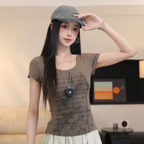 【设计师款】夏季辣妹正肩短上衣美式复古字母人影印花显瘦T恤女图片