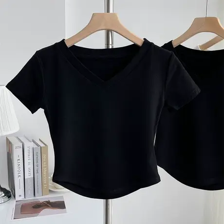 黑色v领短袖t恤女夏2024春季新款内搭体恤设计感小众辣妹短款上衣图片