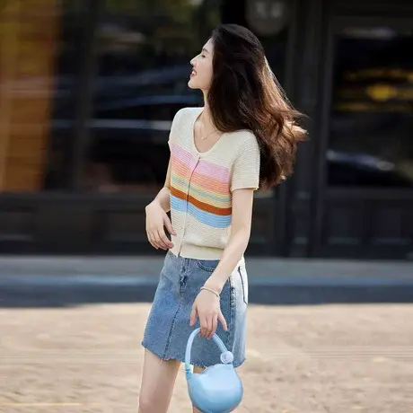 时尚气质针织衫2024年夏季新款女U领撞色温柔休闲百搭短袖上衣图片