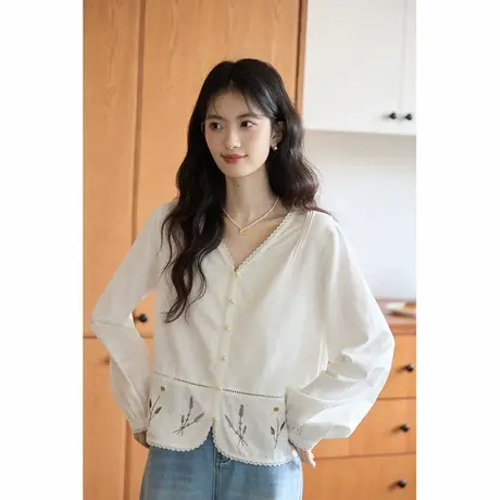 弥古白色长袖刺绣苎麻衬衫上衣女2025秋季新款v领法式灯笼袖衬衣商品大图