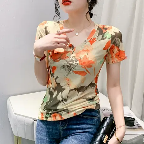 时尚漂亮印花T恤女短袖2023夏装新款性感V领网纱小衫别致修身上衣商品大图