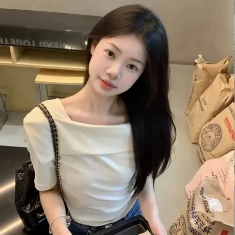 小众设计感一字肩短袖T恤女夏季纯欲风修身显瘦气质短款上衣ins潮商品大图