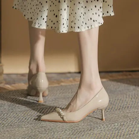 法式小众高跟鞋女细跟2023新款春季尖头漆皮气质珍珠名媛宴会单鞋图片