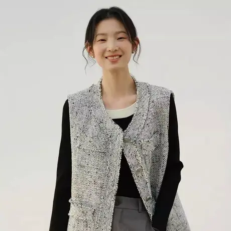 爵莱菲大码圆领气质小香风马甲女2025春秋新款设计感无袖背心马夹商品大图