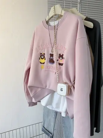 三只小熊字母刺绣简约减龄加绒加厚上衣圆领套头韩系秋冬女款卫衣图片