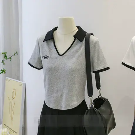 2024新款正肩polo领短袖t恤女夏季薄款不规则设计感小众短款上衣图片