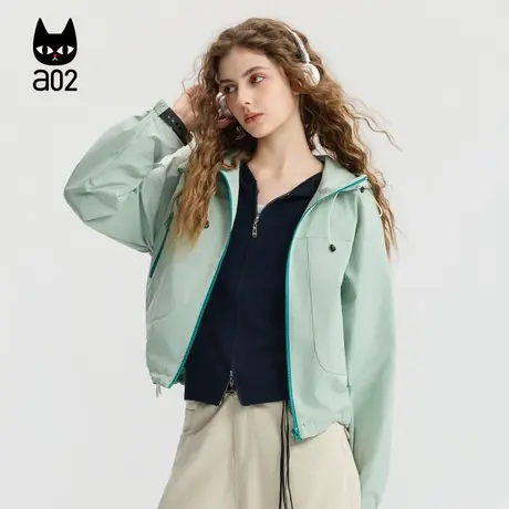 a02宽松连帽冲锋衣外套女2025新款秋季防风短款上衣户外出行穿搭商品大图
