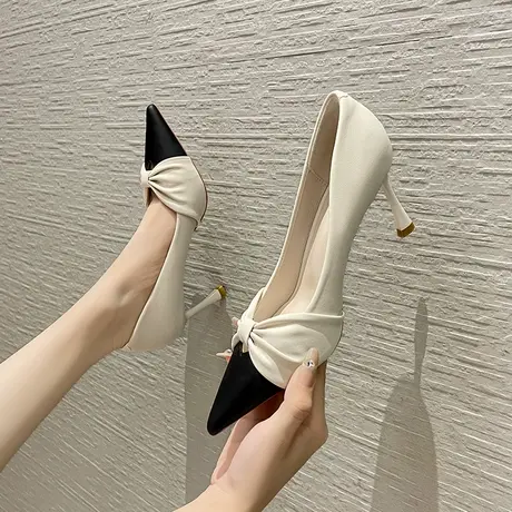 法式尖头单鞋女中跟2024新款配裙子通勤细跟拼色高跟鞋设计感小众商品大图