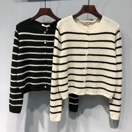 2024春装韩国东大门新款单排扣圆领宽松间色横条纹短款针织开衫女商品大图