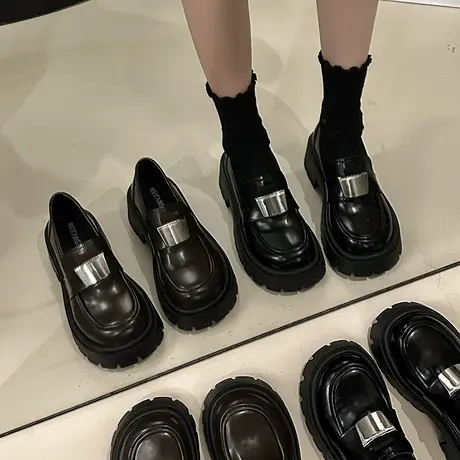 厚底金属扣乐福鞋女春秋百搭2024新款女鞋黑色小皮鞋法式粗跟单鞋图片