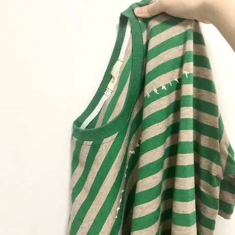 港味chic绿色条纹t恤女ins潮韩版小众设计感短袖夏季大码纯棉上衣图片