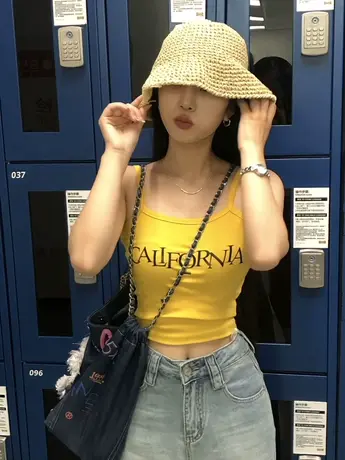 美式辣妹黄色字母印花吊带小背心女外穿夏季修身显瘦性感短款上衣商品大图