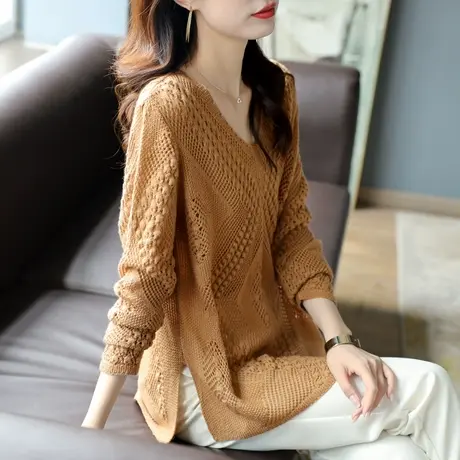 宝诗黎V领镂空长袖针织衫温柔毛衣女2023秋季新款设计感别致上衣商品大图