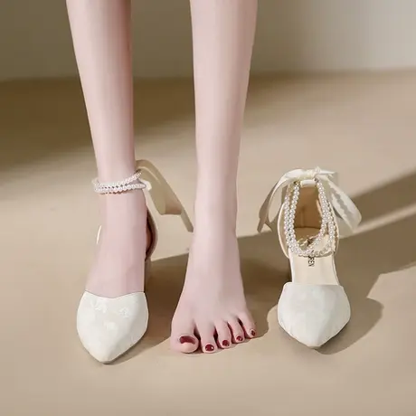 高跟鞋女2023夏季新款珍珠一字扣晚礼服粗跟设计感小众气质单鞋女图片