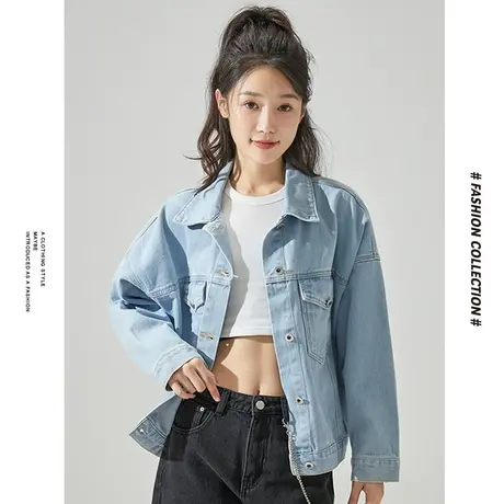 [商场同款]唐狮冬季外套女后背趣味图时尚青春少女宽松牛仔外套图片