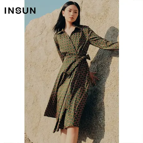 INSUN恩裳春季复古几何精梳棉围裹式衬衫裙图片