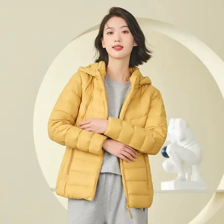 坦博尔羽绒服女短款轻薄中老年送妈妈可脱卸帽宽松大码春季外套图片