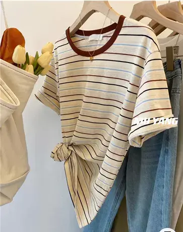 耐看色系！咖条领口小贝壳装饰短袖棉质T恤女宽松条纹百搭上衣服商品大图