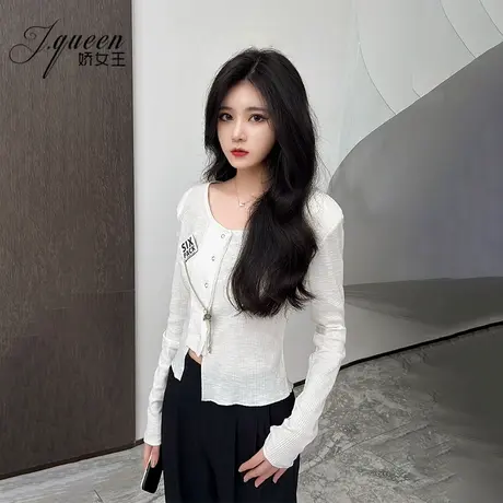 长袖t恤女上衣短款秋季时尚洋气炸街设计感不规则垫肩修身开衫潮图片