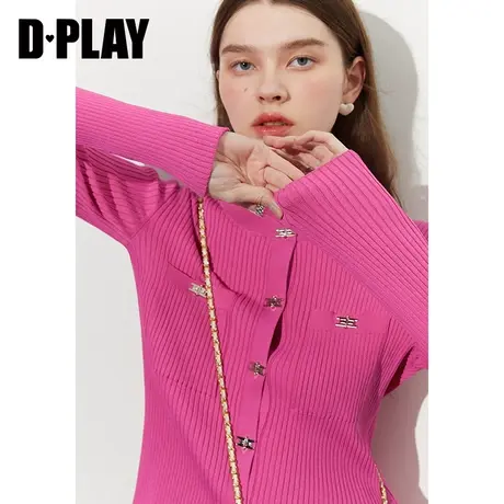 DPLAY2023秋时尚设计感火龙果色短款金属四合扣针织开衫外套商品大图