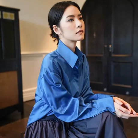 长袖纯棉衬衫秋季2023新款女装长袖翻领衬衫女气质宽松设计感上衣图片