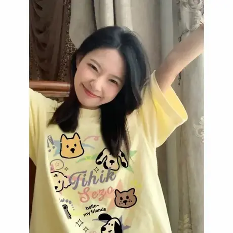 奶黄色卡通彩色线条狗狗新款夏季潮牌印花短袖小众情侣小个子上衣商品大图