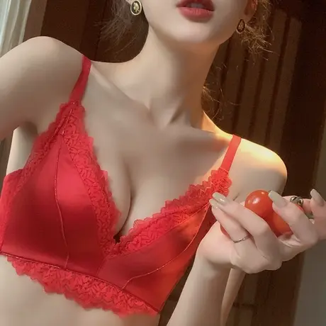 红色内衣结婚新娘小胸聚拢无钢圈胸罩调整型收副乳本命年文胸套装图片