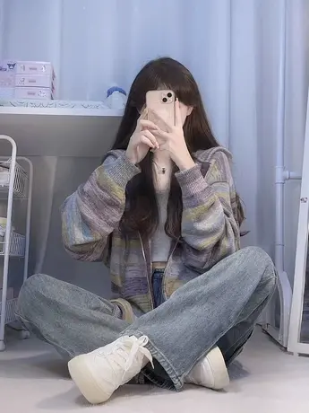 条纹毛衣外套女2023新款复古日系温柔风小众设计感开衫连帽上衣秋图片